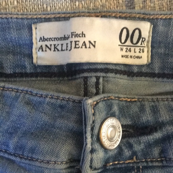 A&F Ankle Jeans - Picture 8 of 8